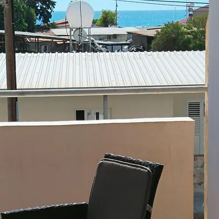 Mc Kenzie 2 Bed Sea View! 拉纳卡